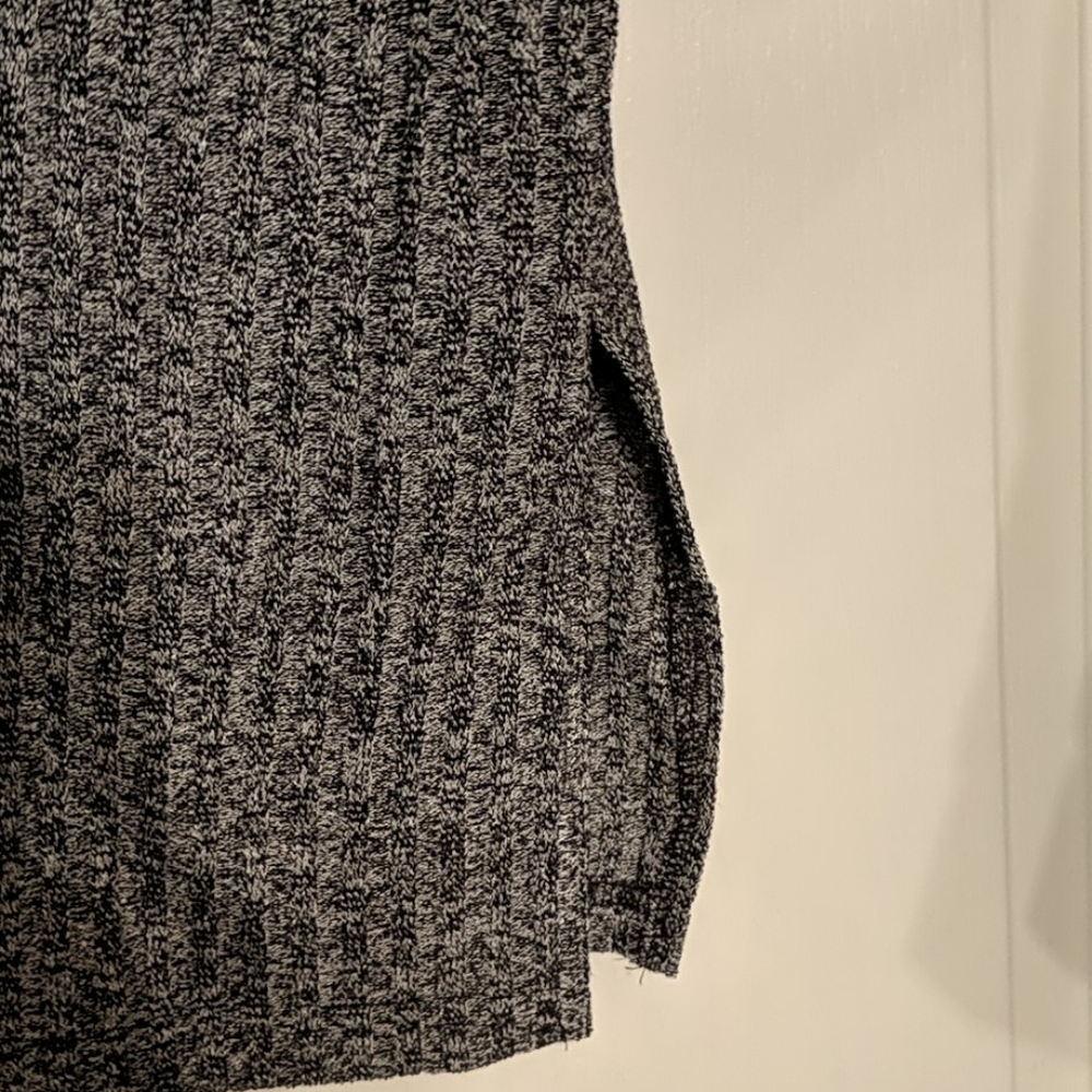 1 LEFT! PLUS Ribbed Knit Cardigan - Picture 5 of 5